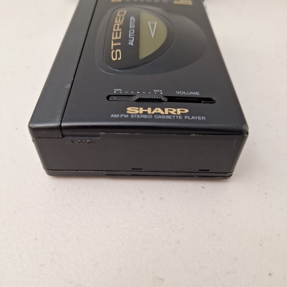 Vintage Sharp JC-150 (GY) Portable AM/FM Stereo Cassette Player WORKS SEE DESCR. - Picture 8 of 14